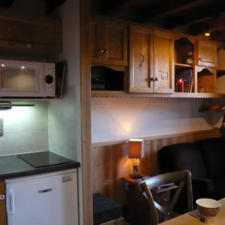 Les Edelweiss 3 Apartment *